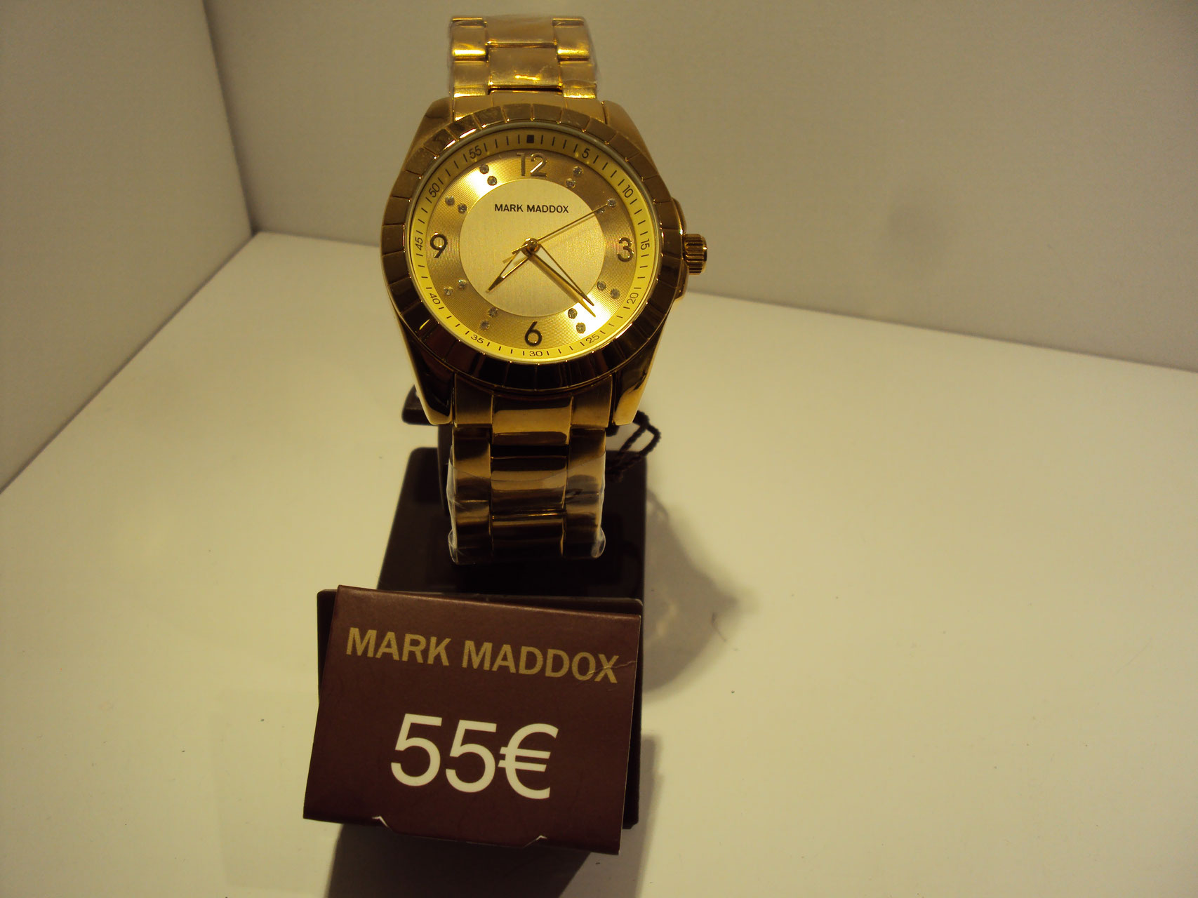Reloj chapado en oro con circonitas 55€