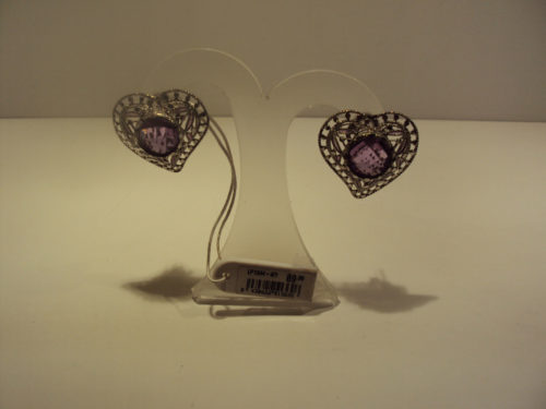 Pendientes Lotus de plata con corazones grandes y piedras lilas 49€