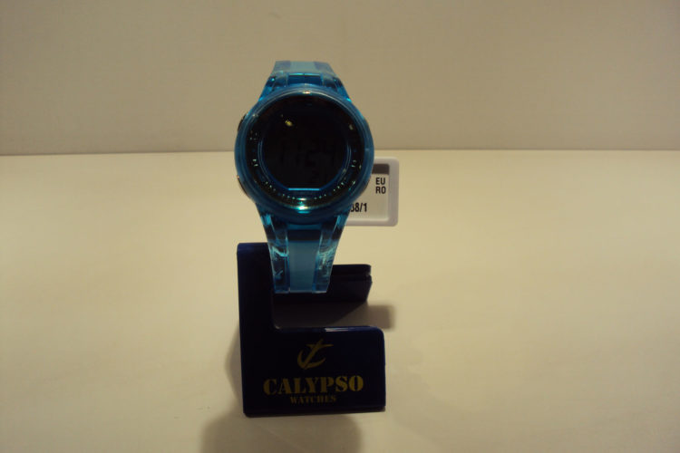 Reloj mujer digital azul turquesa 29€
