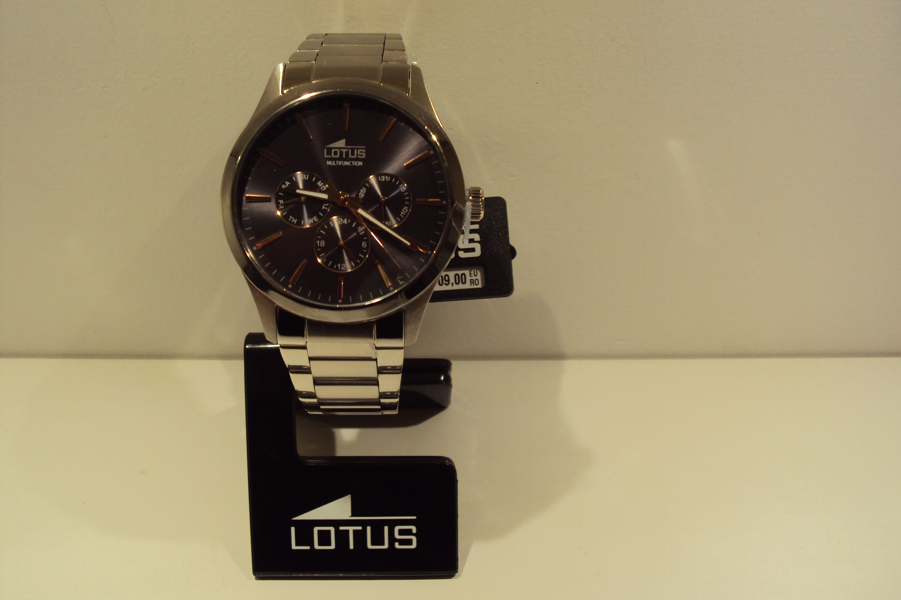 Reloj Lotus caballero multifunción esfera oscura.109€