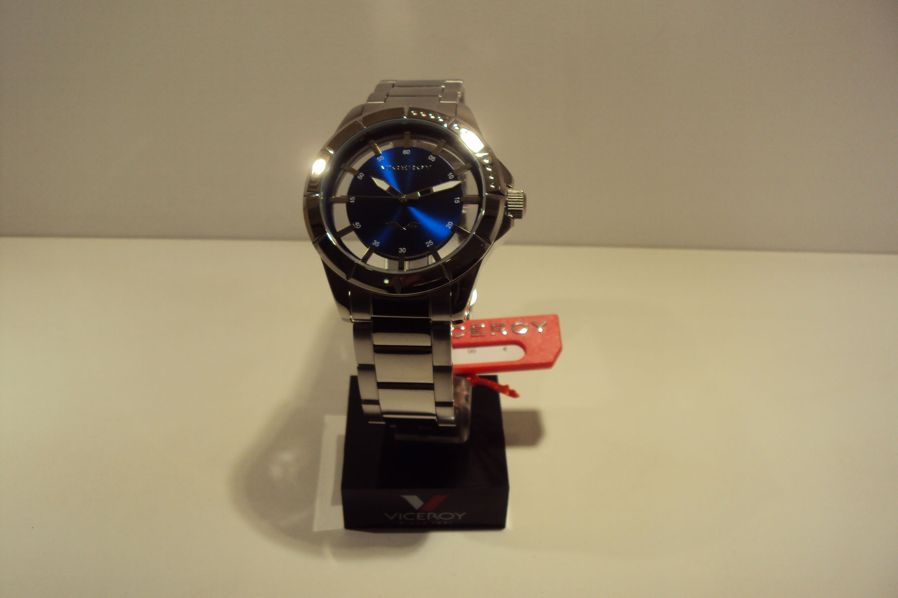 Reloj Viceroy de hombre esfera transparente y azul eléctrico.99€